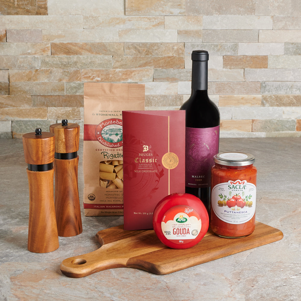 Wine with Chocolate and Cutting Board – how the gift is presented