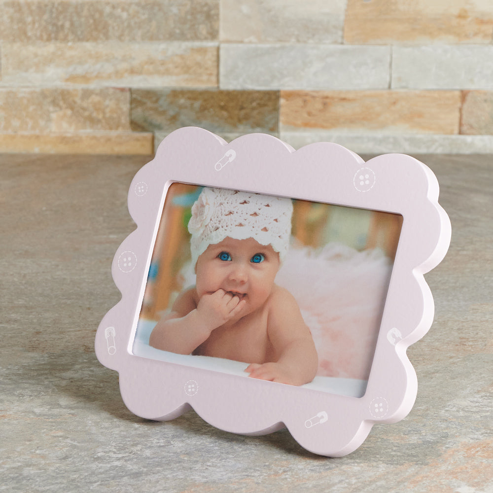 Pink Baby Picture Frame – how the gift is presented