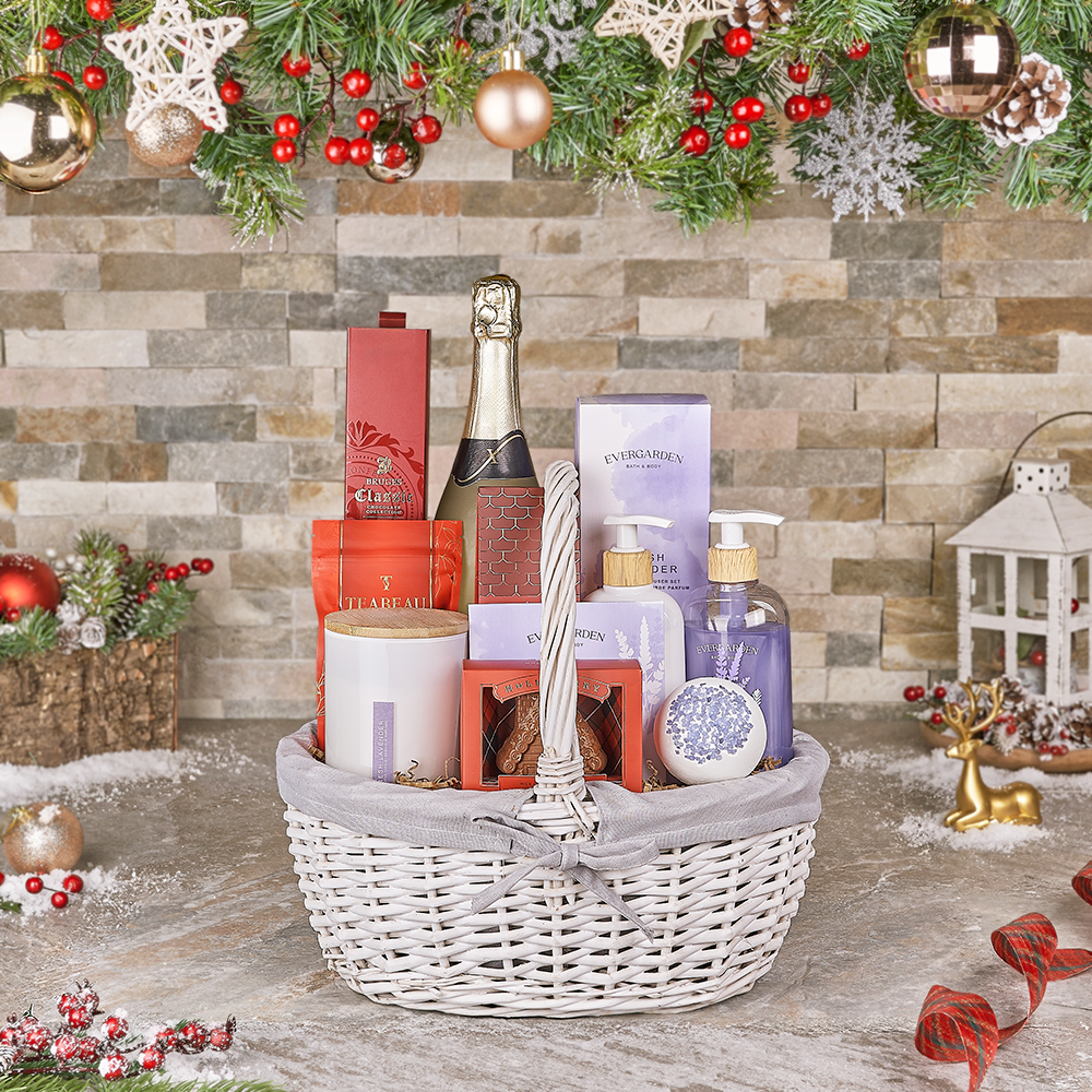 Christmas Sparkling Wine and Lavender Gift Basket – how the gift is presented