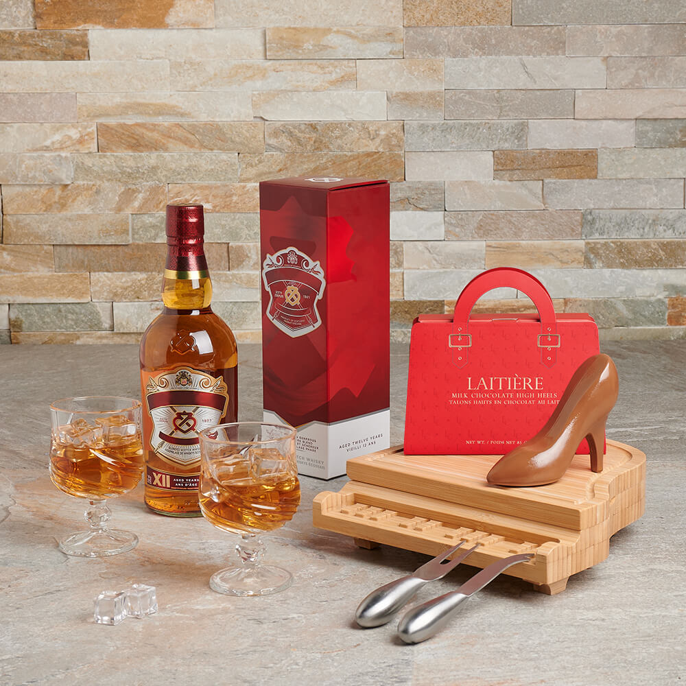 Chocolate and Spirits Piano Serving Set, USA – how the gift is presented