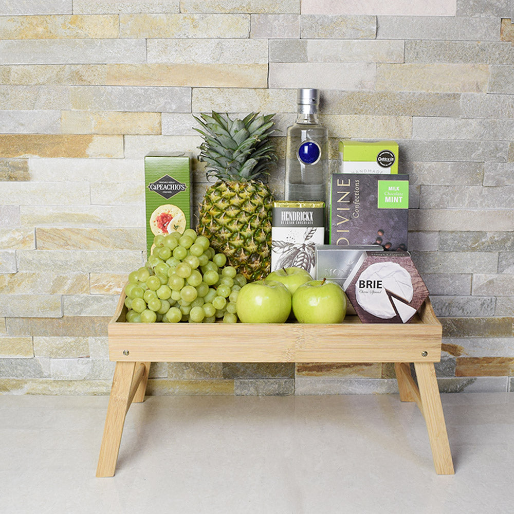 Artisanal Treats and Liquor Tray – how the gift is presented