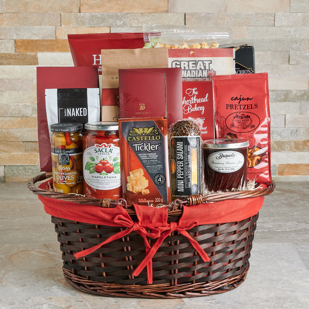 Sweet and Savoury Snack Basket – how the gift is presented