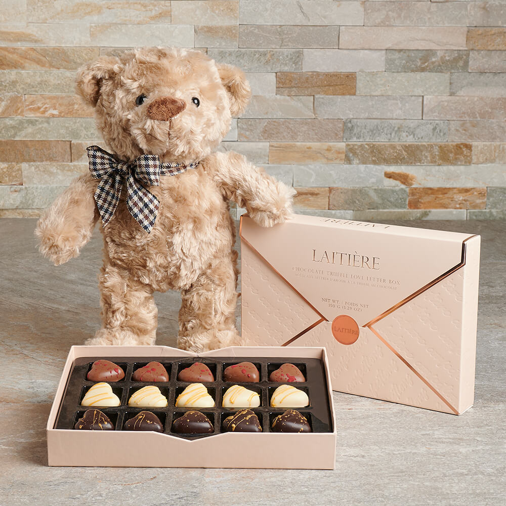 Teddy Bear with Chocolate Selection – how the gift is presented
