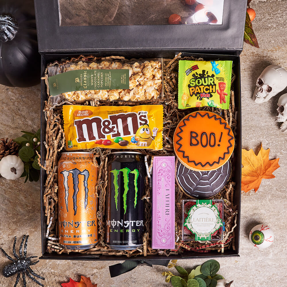 Premium Assorted Halloween Sweets Gift Basket – how the gift is presented