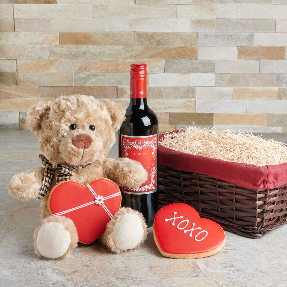 Valentine's Day Wicker Wine Gift – how the gift is presented