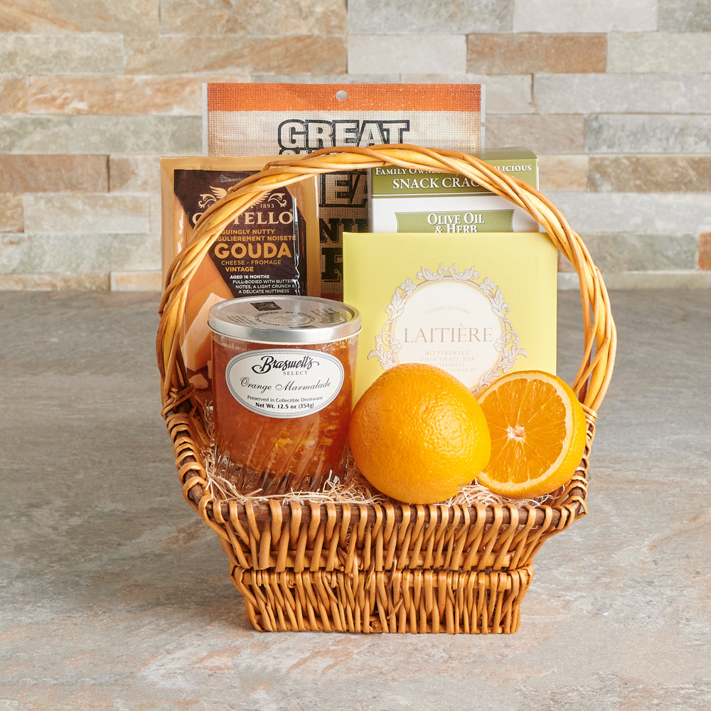 Gourmet Cheese and Jerky Gift Basket – how the gift is presented