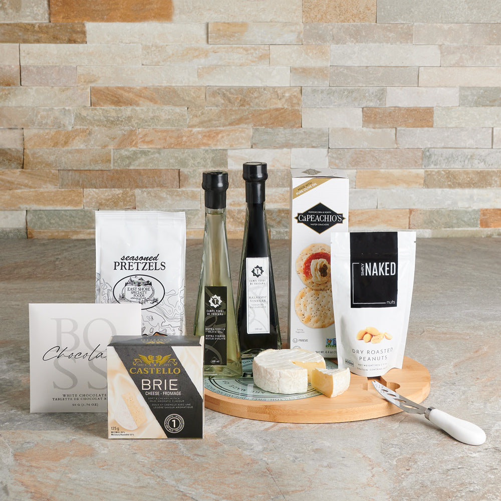 Brie Cheese and Balsamic Gift Basket – how the gift is presented