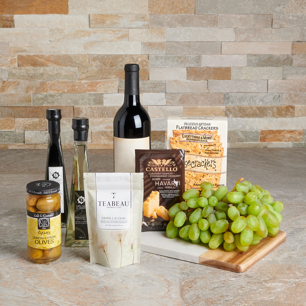 Red Wine with Cheese Platter Gift – how the gift is presented