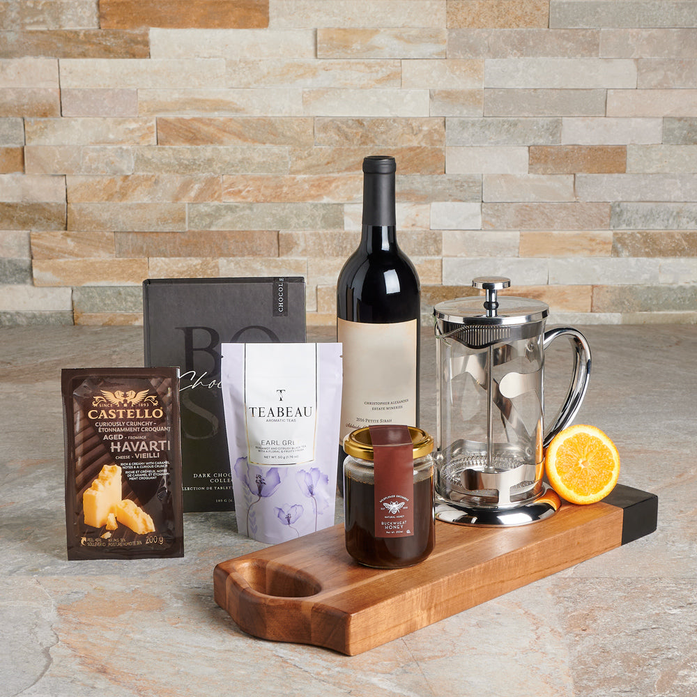 Wine Gift Basket with Orange Accents – how the gift is presented