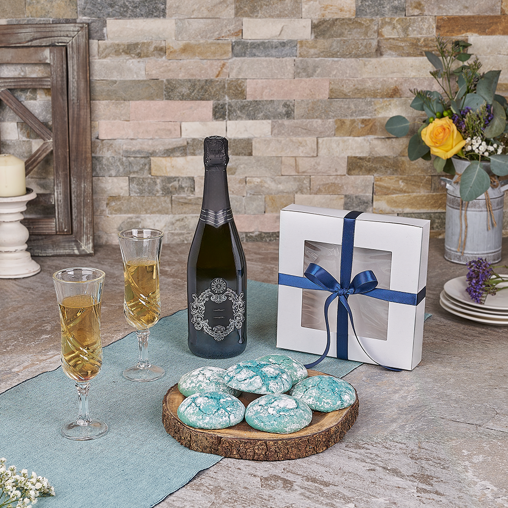 Hanukkah Sparkling Wine Gift Box with Kosher Cookies and Flutes – how the gift is presented