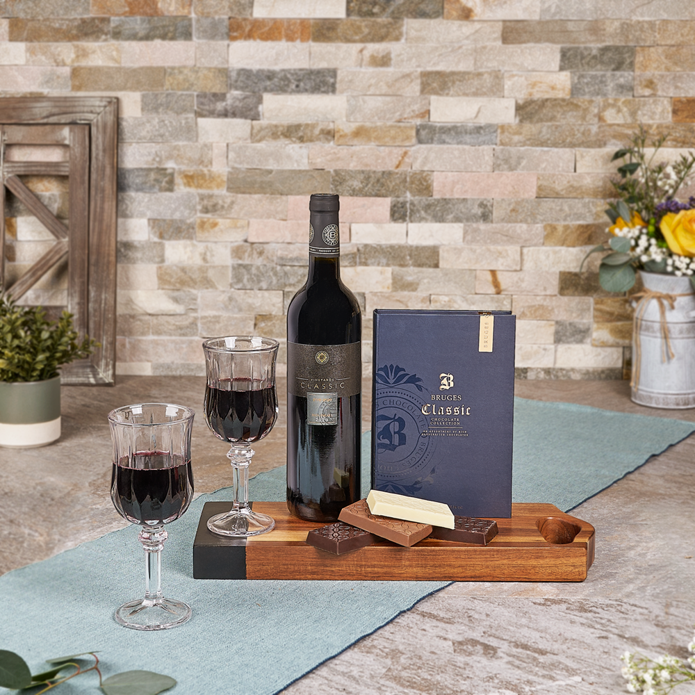 Wine and Chocolate Gift Set Kosher – how the gift is presented