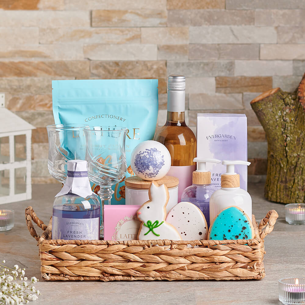 Lavender and Wine Easter Gift Set – how the gift is presented