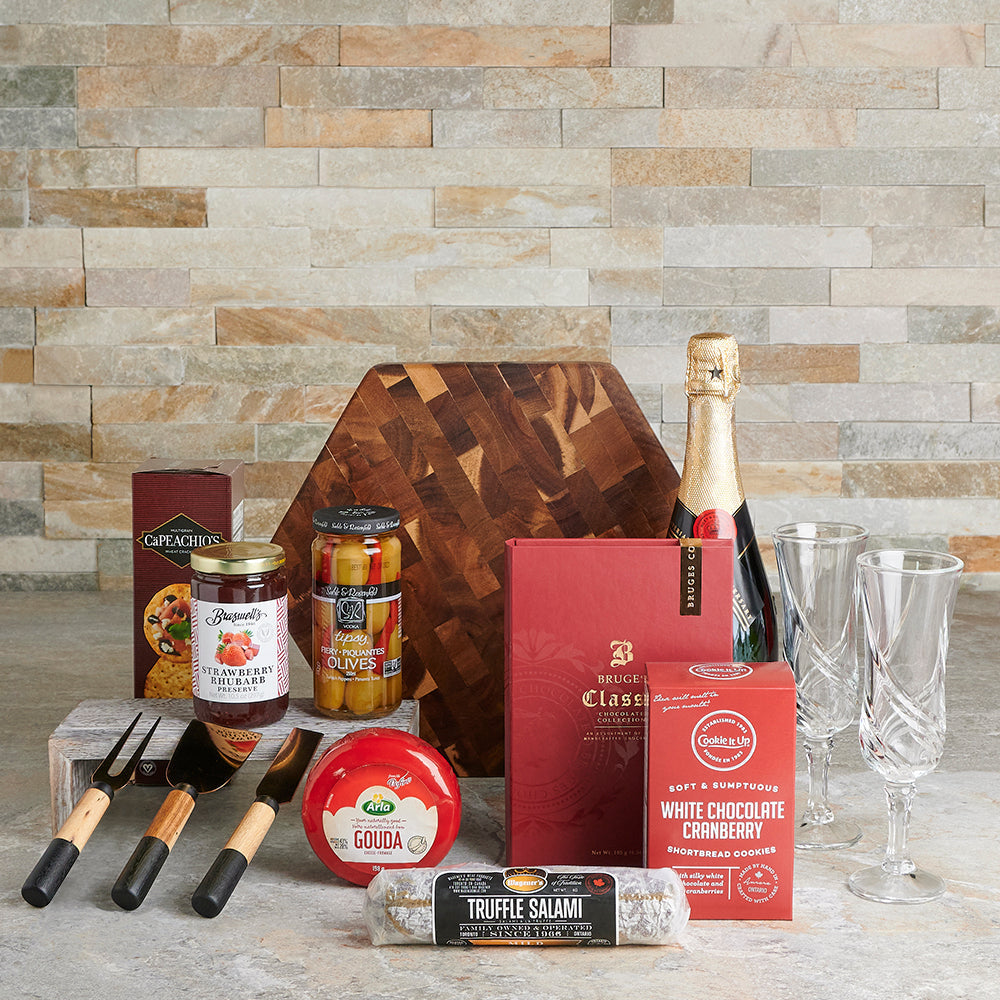 Sparkling Wine and Gourmet Charcuterie Gift – how the gift is presented