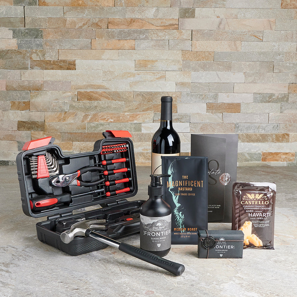 Housewarming Gift Set with Wine, Aged Havarti, and Dark Chocolate – how the gift is presented