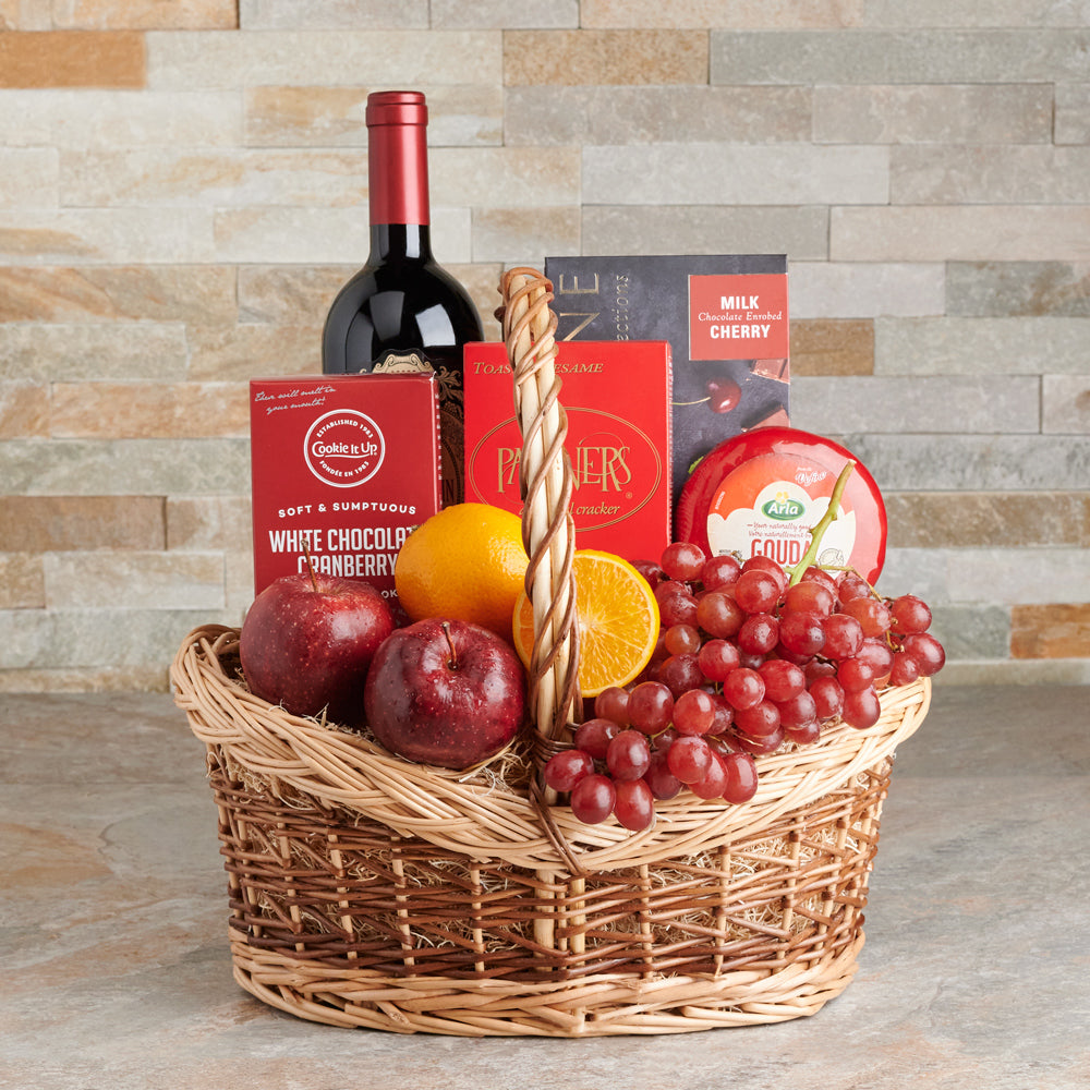 Classic Red Wine and Cheese Basket – how the gift is presented