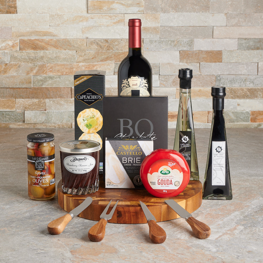 Cheese Wine Basket with Oil – how the gift is presented