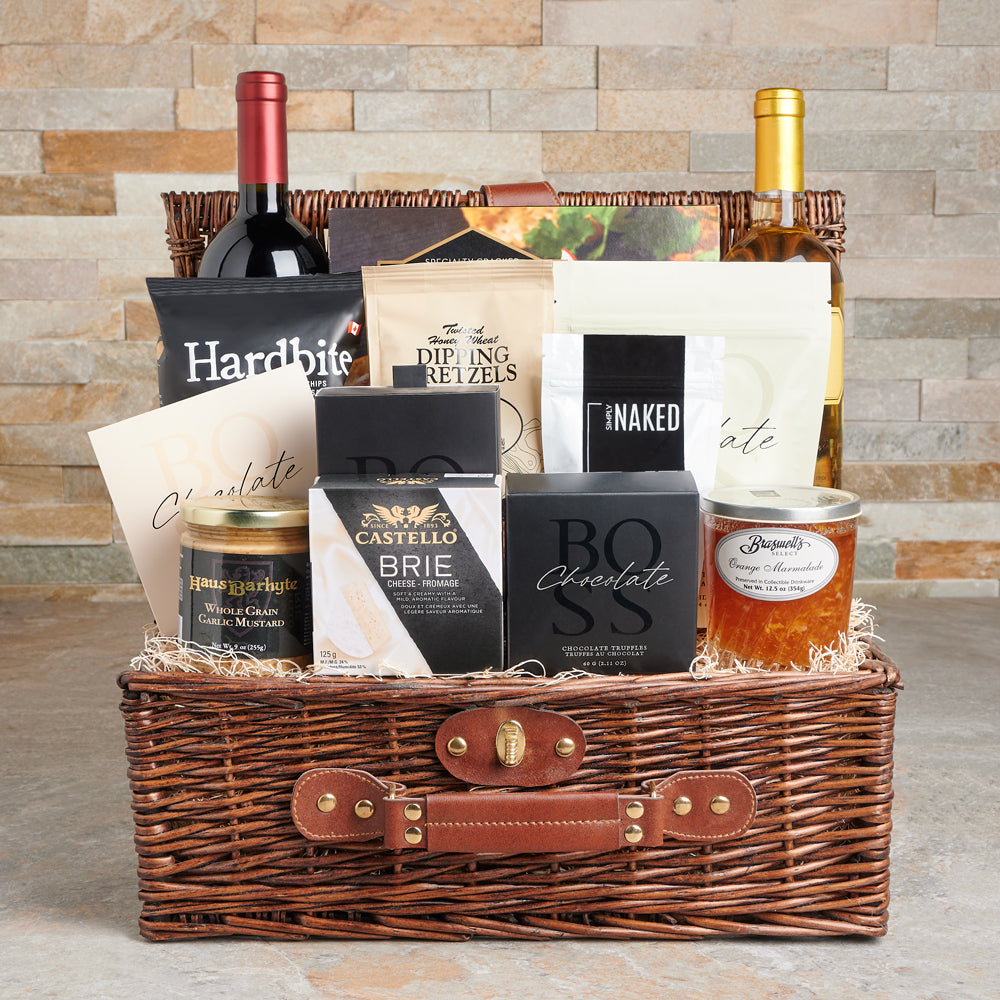 Wine Duo and Picnic Treats Gift – how the gift is presented