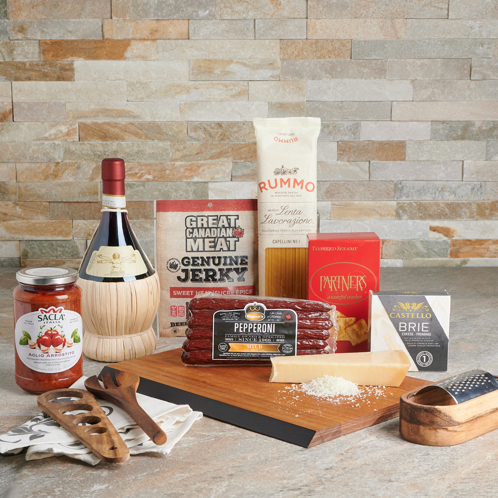 Wine Basket with Pasta Serving Tools – how the gift is presented