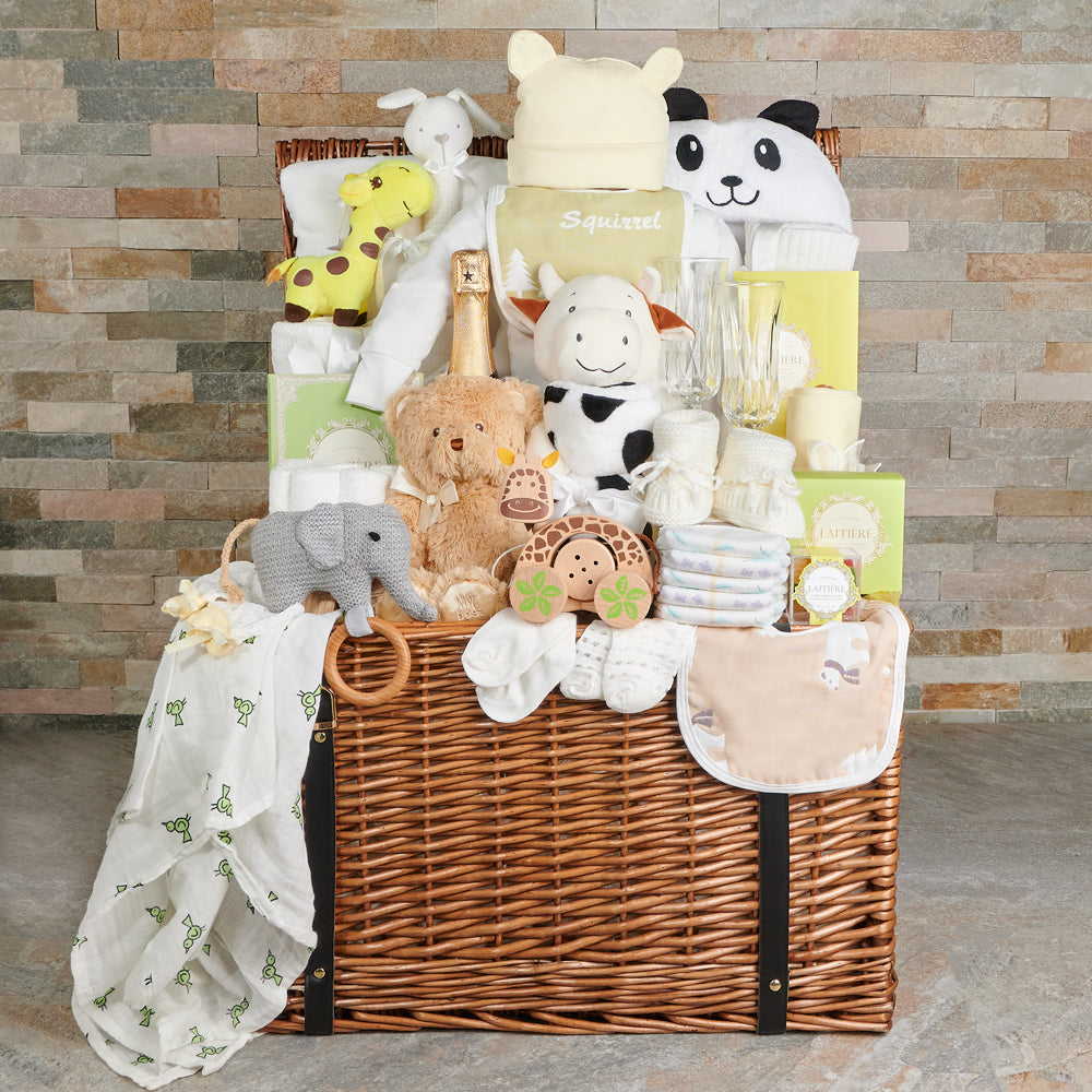 Wicker Basket Baby Essentials – how the gift is presented