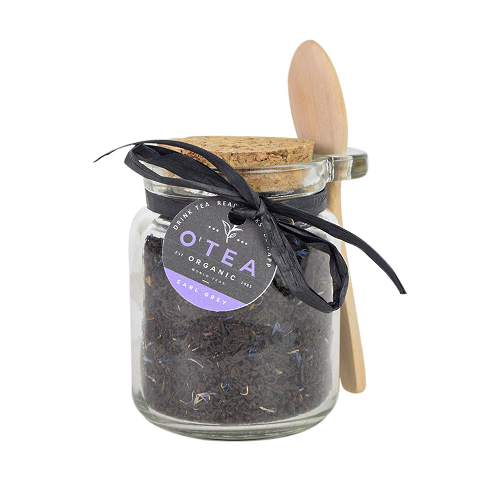 The Foodie’s Delight Fruit & Snack Basket with Wine from Yorkville’s is loaded with items perfect for making a sumptuous feast