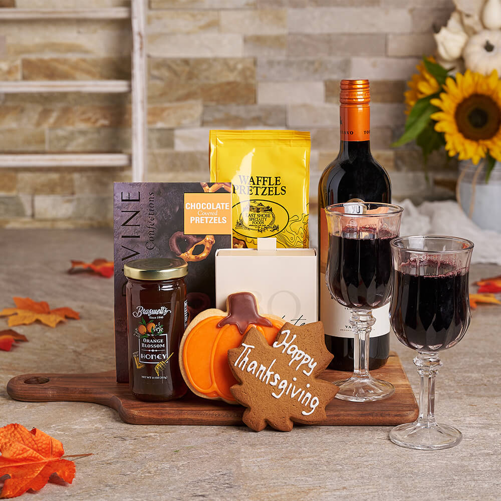 Thanksgiving Wine Gift Basket with Chocolate and Honey – how the gift is presented