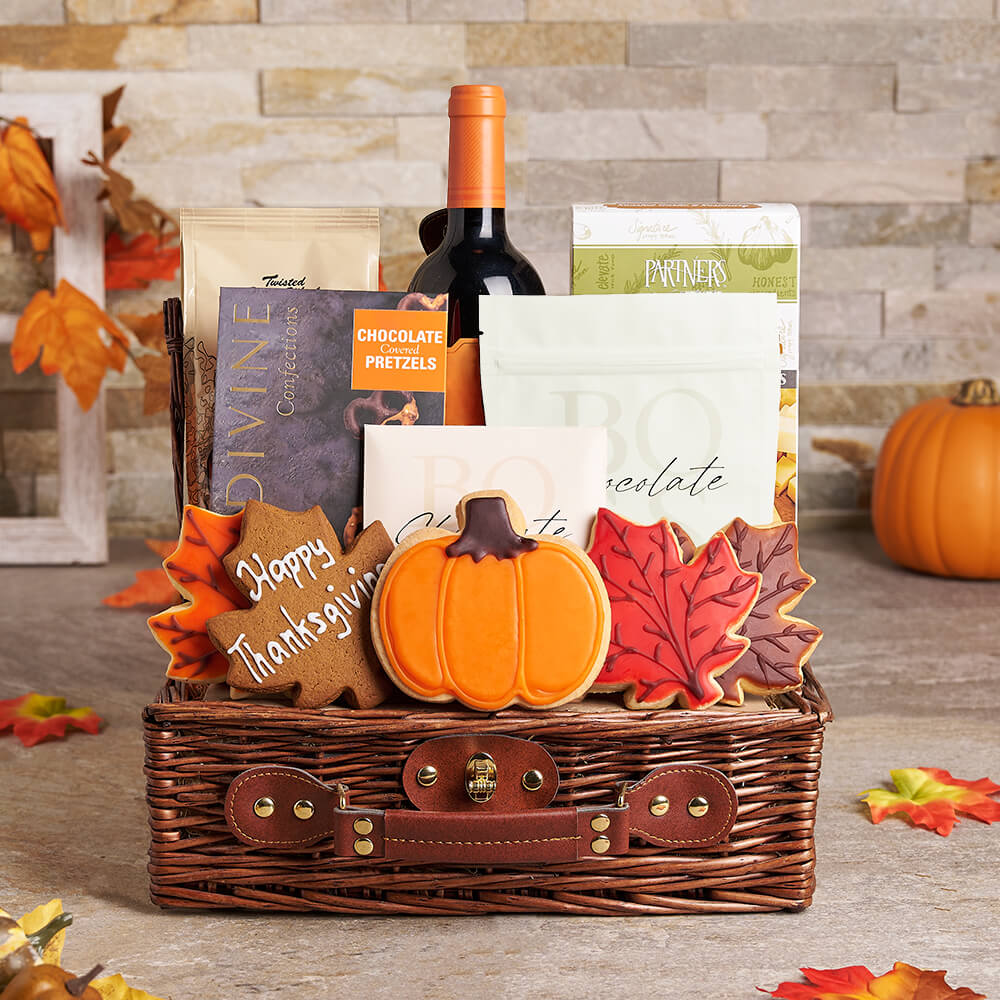 Wine Basket with Crackers, Pretzels and Thanksgiving Cookies – how the gift is presented