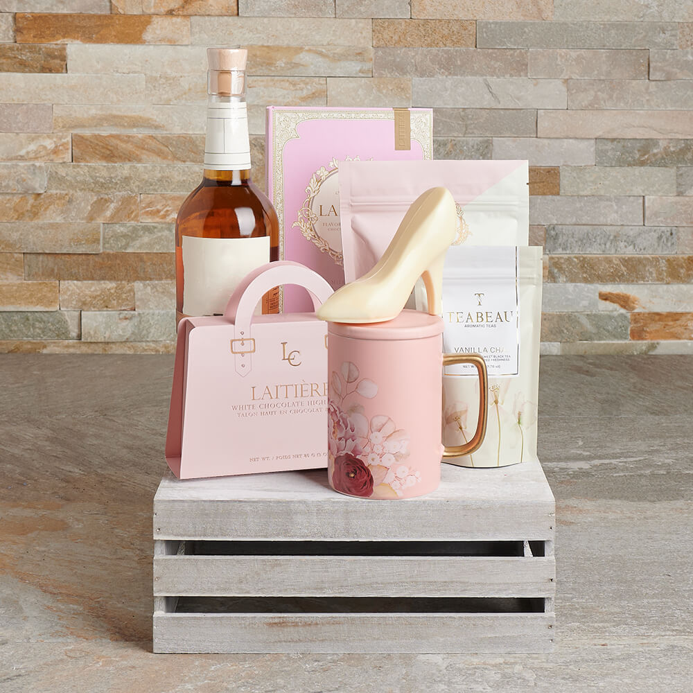 Vanilla Chai and Liquor Gift Basket – how the gift is presented