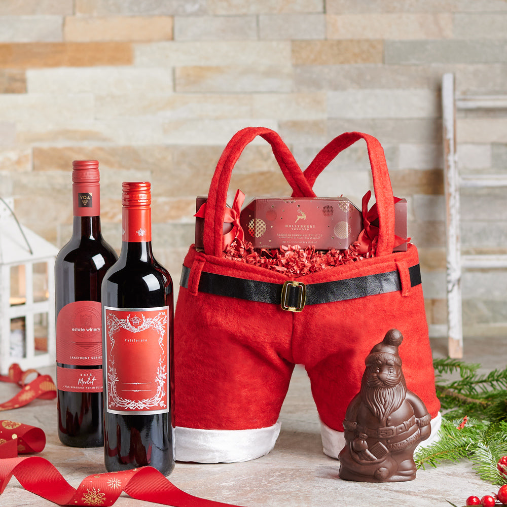 Christmas Wine and Hollyberry Treats Basket – how the gift is presented