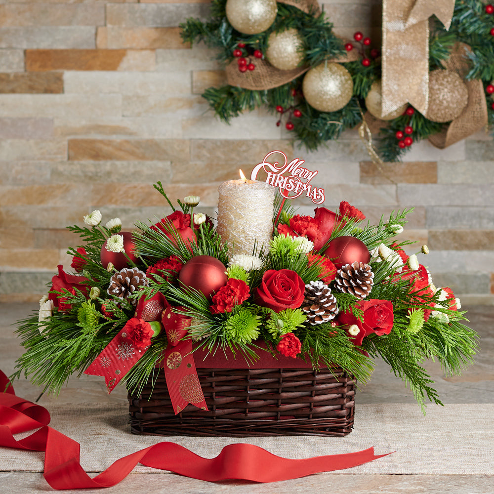 Festive Roses Floral Centerpiece – how the gift is presented
