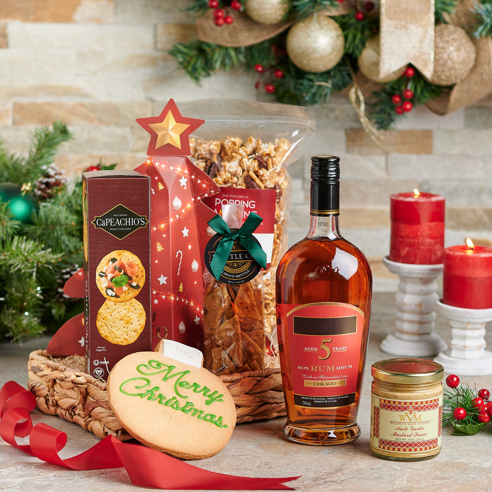 Festive Liquor Basket with Snacks – how the gift is presented