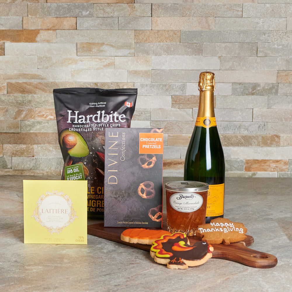 Sparkling Wine and Thanksgiving Gourmet Gift Basket – how the gift is presented