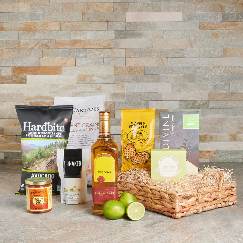 Woven Tray Tequila Basket – how the gift is presented