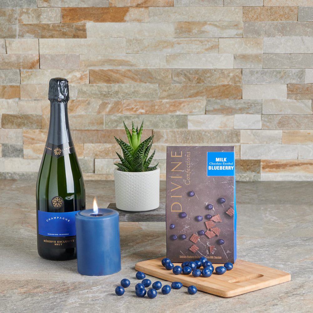 Deluxe Champagne Gift Basket with Gourmet Chocolate Blueberries – how the gift is presented