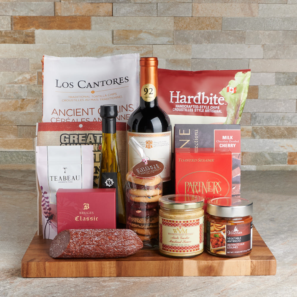 Wine with Salami and Cookies Basket – how the gift is presented