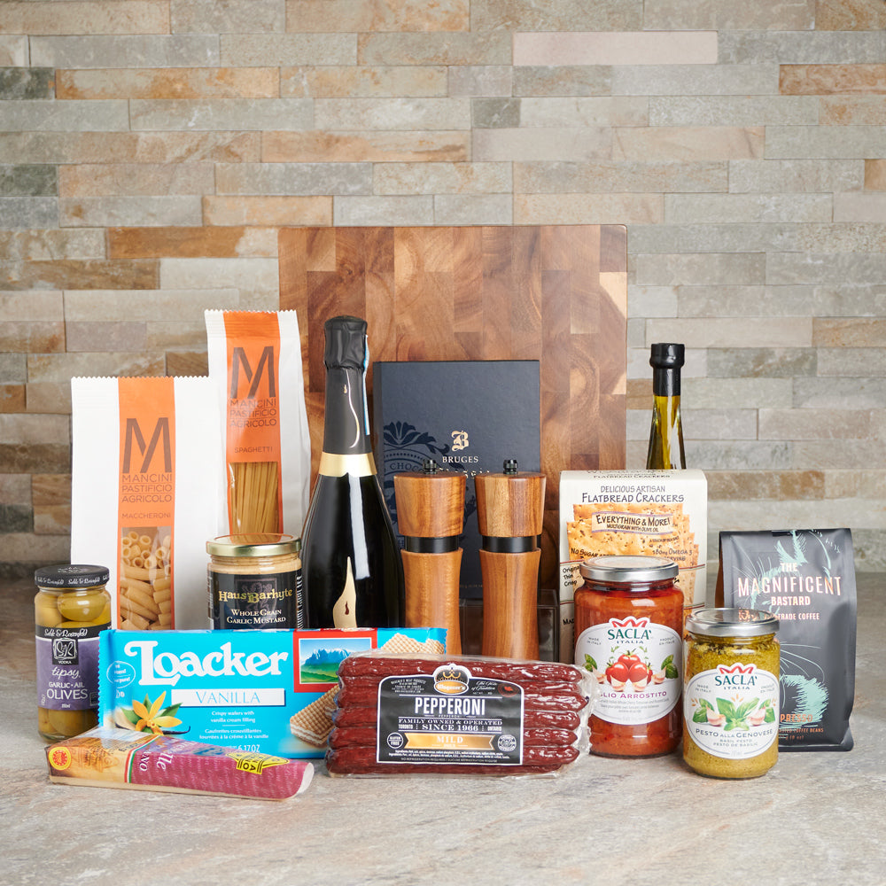 Champagne and Food Basket with Board – how the gift is presented