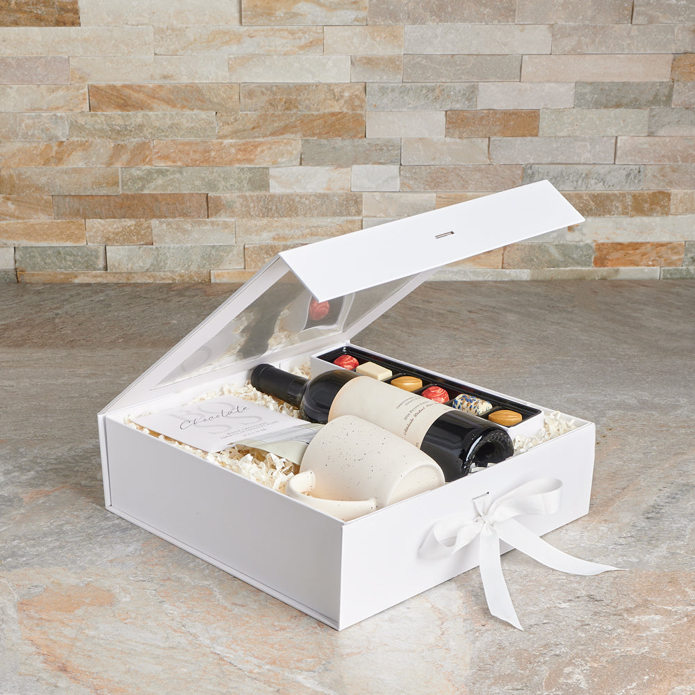 Elegant Wine Gift Basket Featuring Tea Beau Vanilla Chai and BOSS Chocolates – how the gift is presented