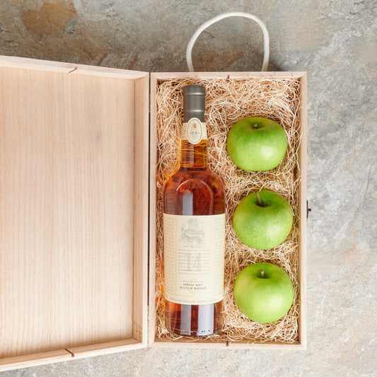 Delightful Fruit & Liquor Gift Basket, Fruit Gift Baskets, Liquor Gift Baskets, Liquor Gift Crates